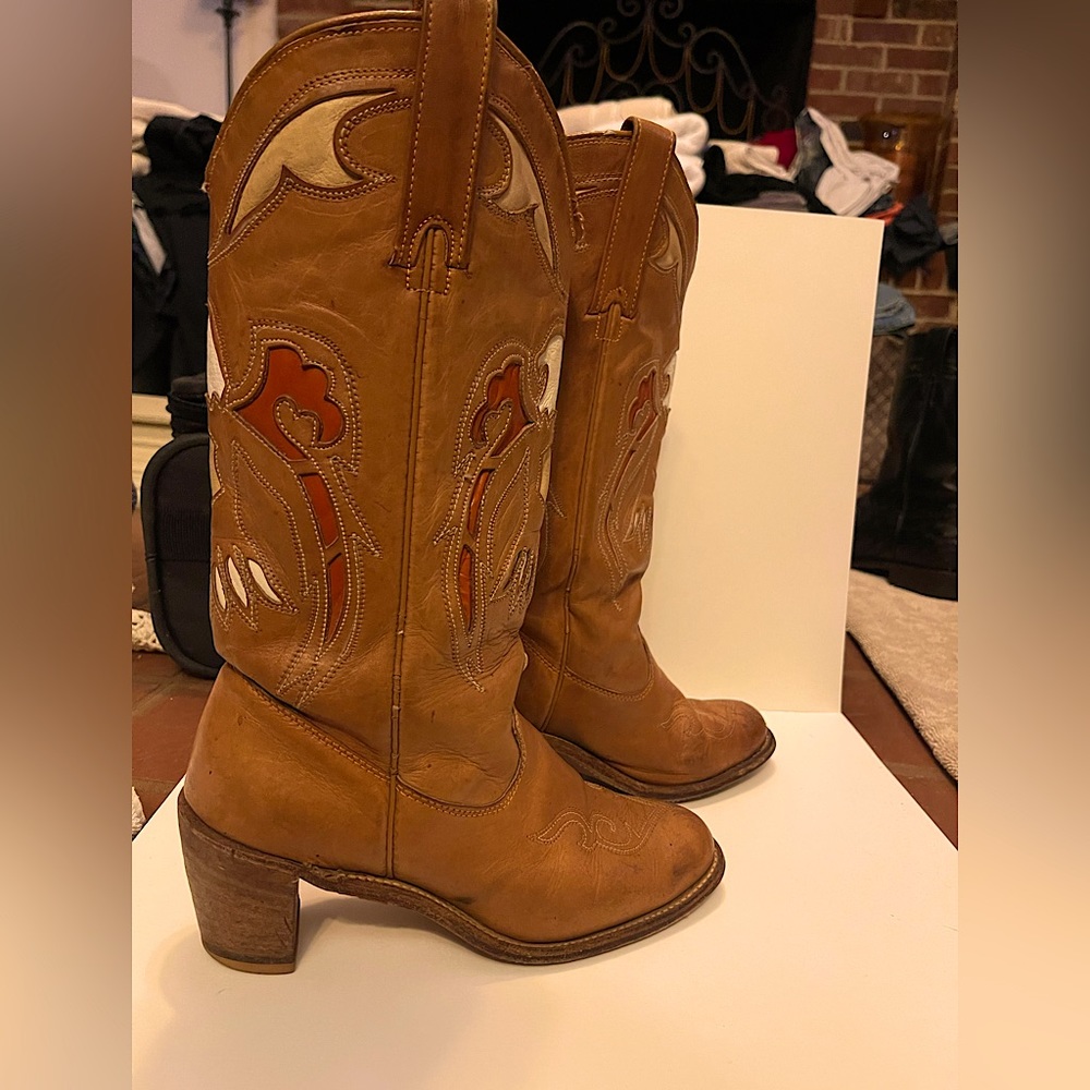 VINTAGE 70s Miss Capezio Cowboy Boots